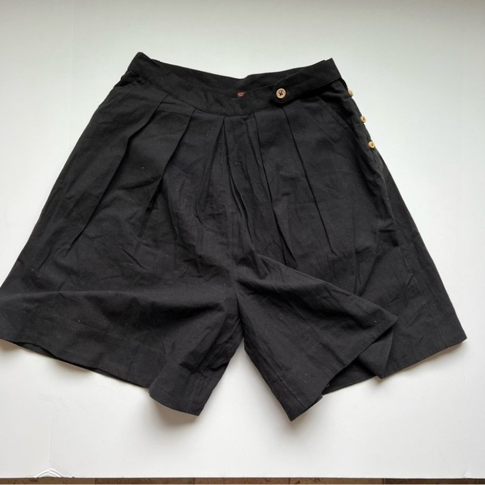 SOLD Free People High Rise Pleated Shorts Size Small NWT